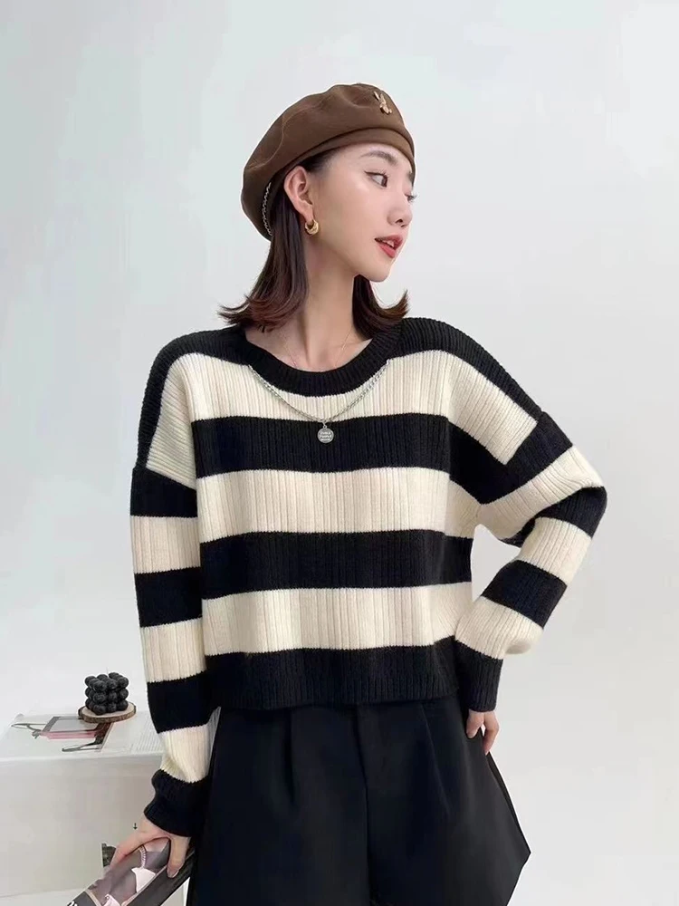 Korean Loose Striped Knitted Sweaters Women Casual Fall Long Sleeve Vintage Pullovers O Neck Simple All Match Lady Retro Jumpers