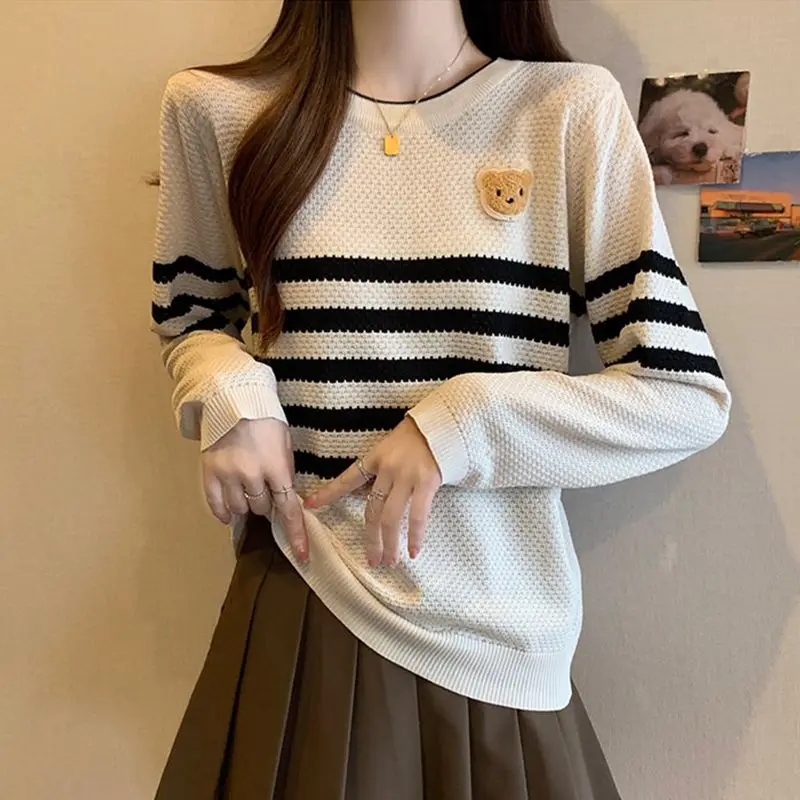 Preppy Style Autumn Women\'s Sweaters O-Neck Striped Cartoon Screw Thread Fashion Casual Loose Long Sleeve Pullovers Knitted Tops