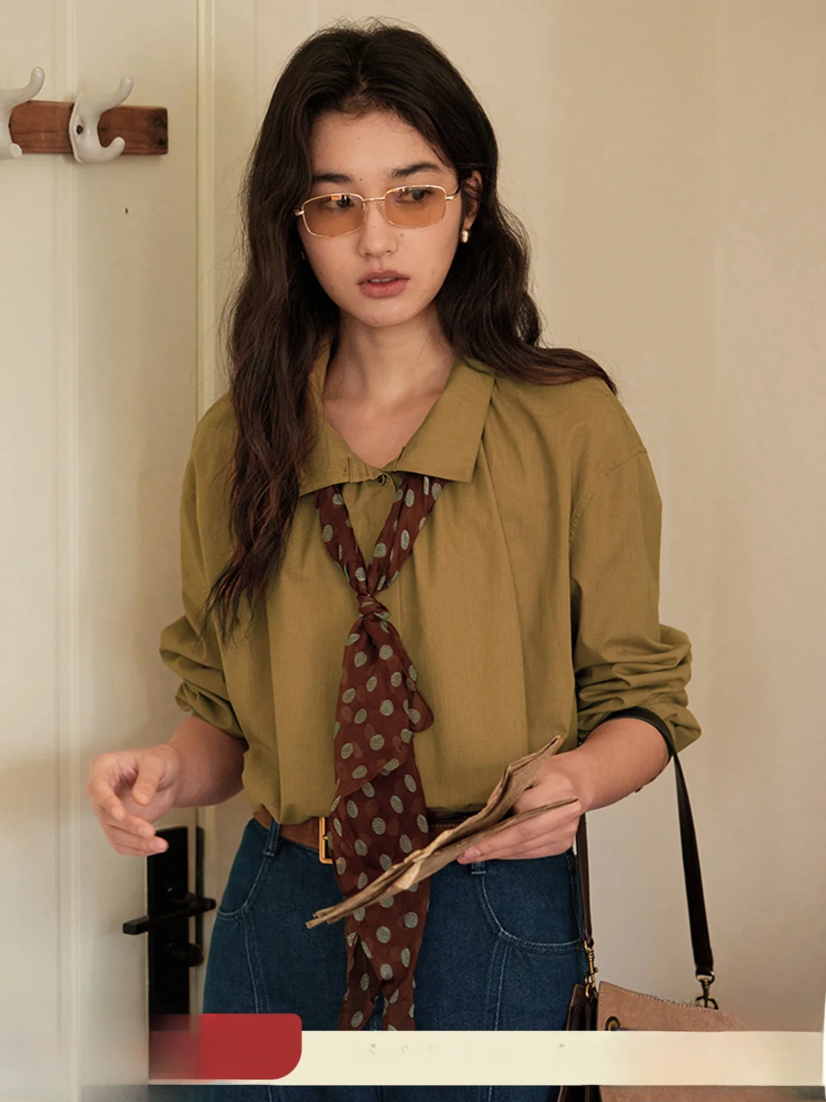 

Solighter Vintage Stand Collar Shirt Women's Spring 2026 New Style Long Sleeve Cotton Gown with Wood Grain Ruffle Design