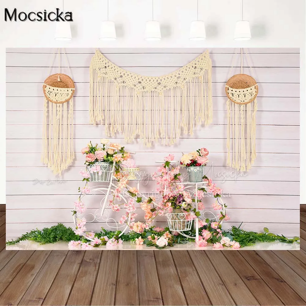 Mocsicka ฤดูใบไม้ผลิดอกไม้สีเขียวหญ้าสีชมพูการถ่ายภาพฉากหลังเด็กทารก 1st วันเกิดเค้ก Smash ภาพพื้นหลังถ่ายภาพ