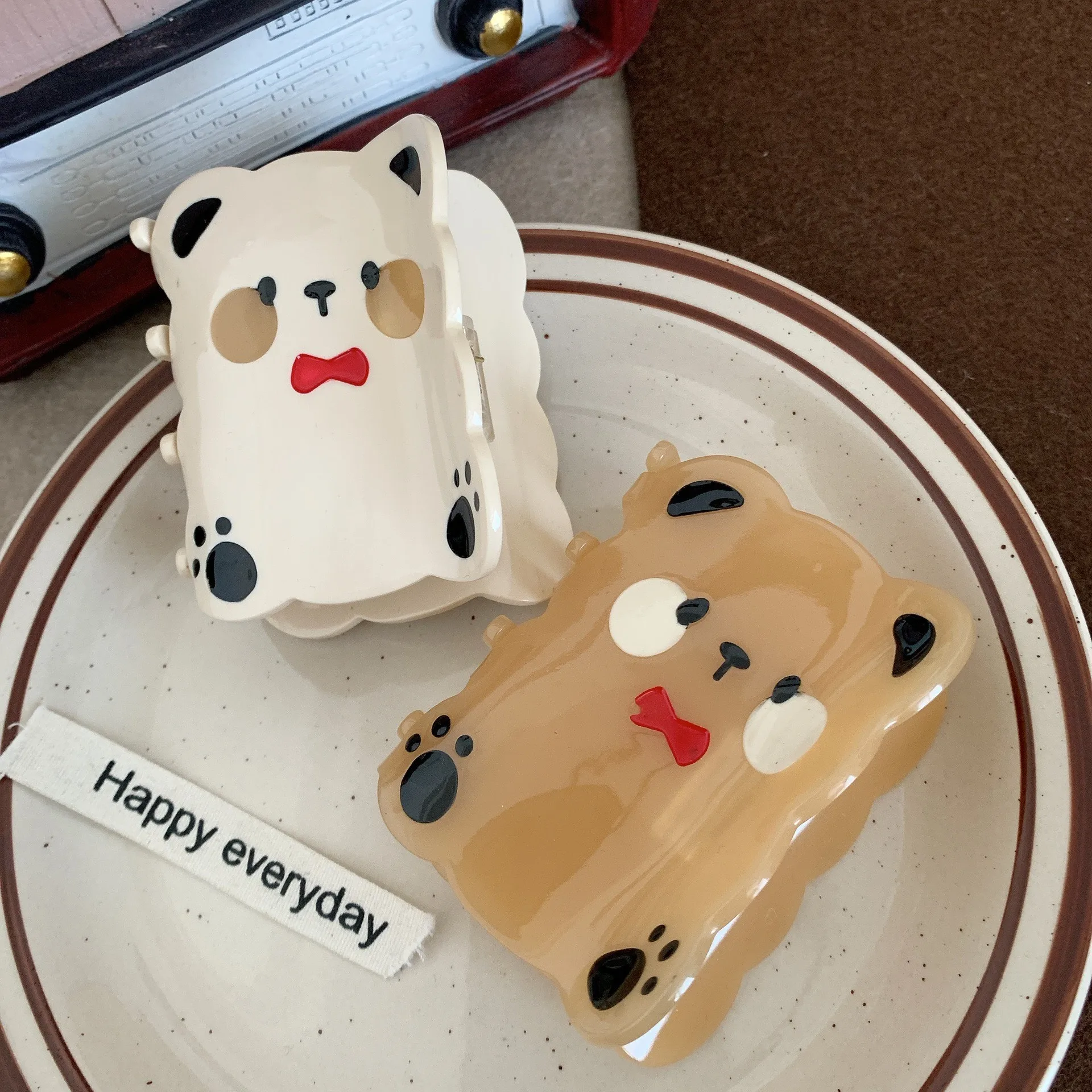 

Korean Acetate Brown White Bear Big Hair Claw Clip For Women Girls New Design Cute Animal Hairpin Hair Accessories For Thick