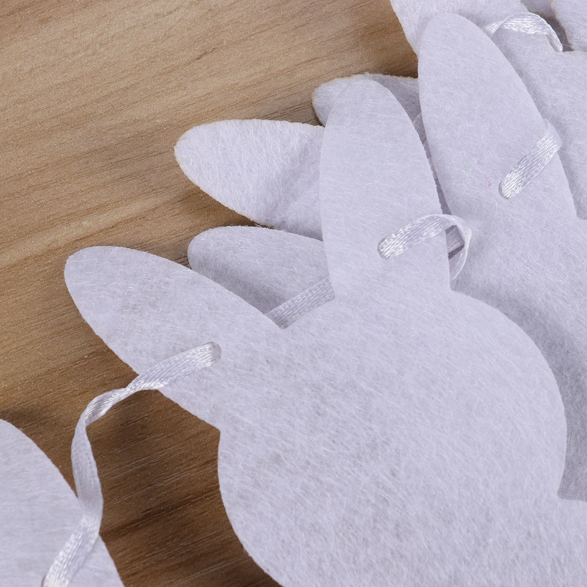 

Rabbit Shape Banners 2 Easter Decorations Outdoor Indoor Party Flags Festive Atmosphere Cute Elements Home Decor