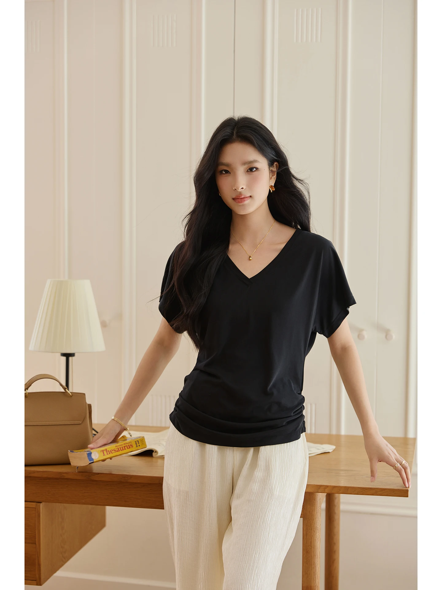 

Fruit Brother's 0722 000AM Fre Drop T-irt ort Sve V-Ne Regular Fit Pure Color Commute Sle Women's T-irt