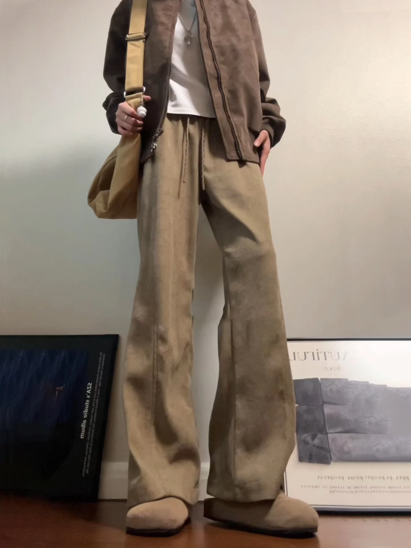 

Men's Velvet Casual Pants Autumn High Street Vibe Straight Leg Dra Slimming Micro Flared Pants Knife Pattern