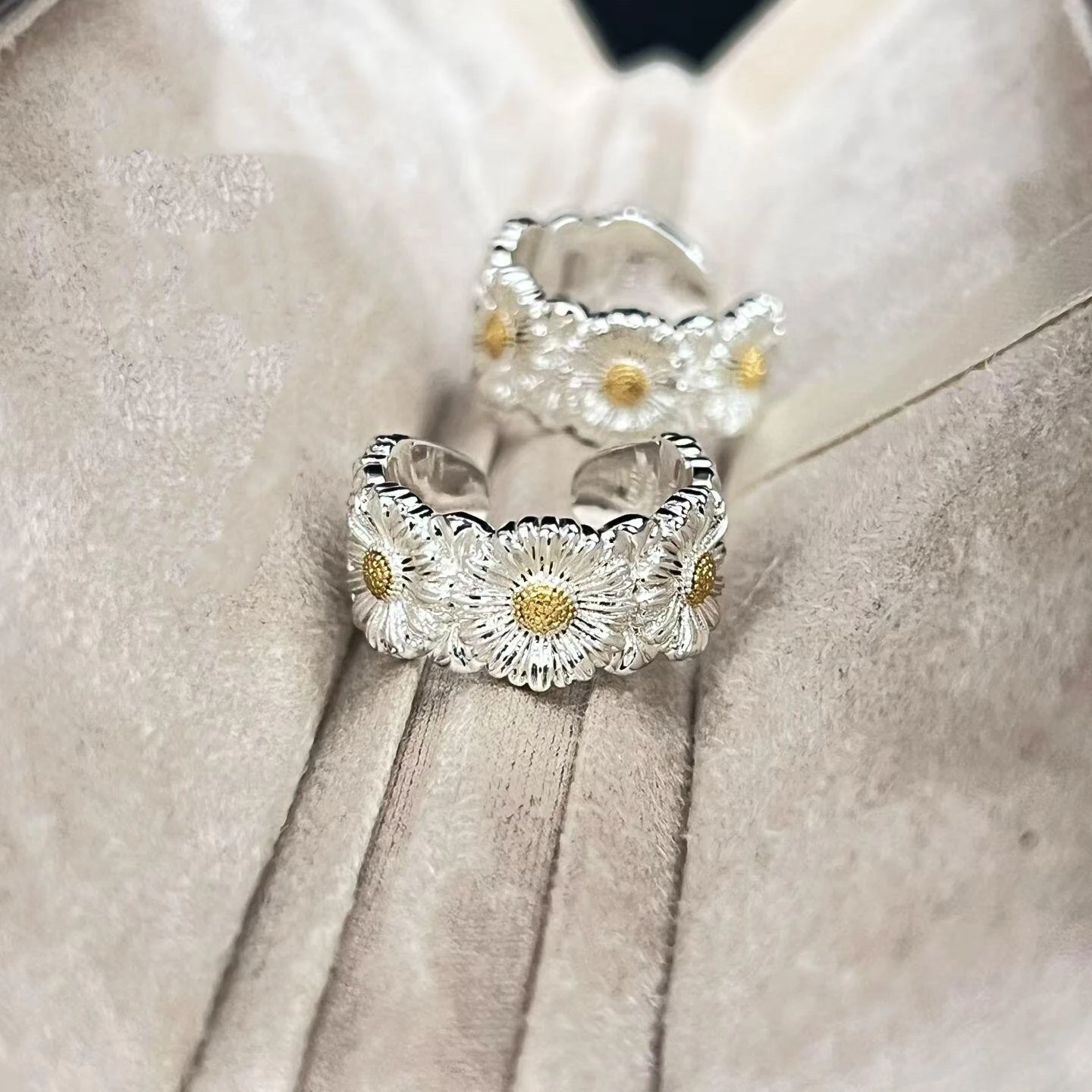 

French StyleS925 Sterling Silver Trendy ring, Fashionable Daisy Design, Unique and Exquisite Birthday Gift, Valentine's Day Gift