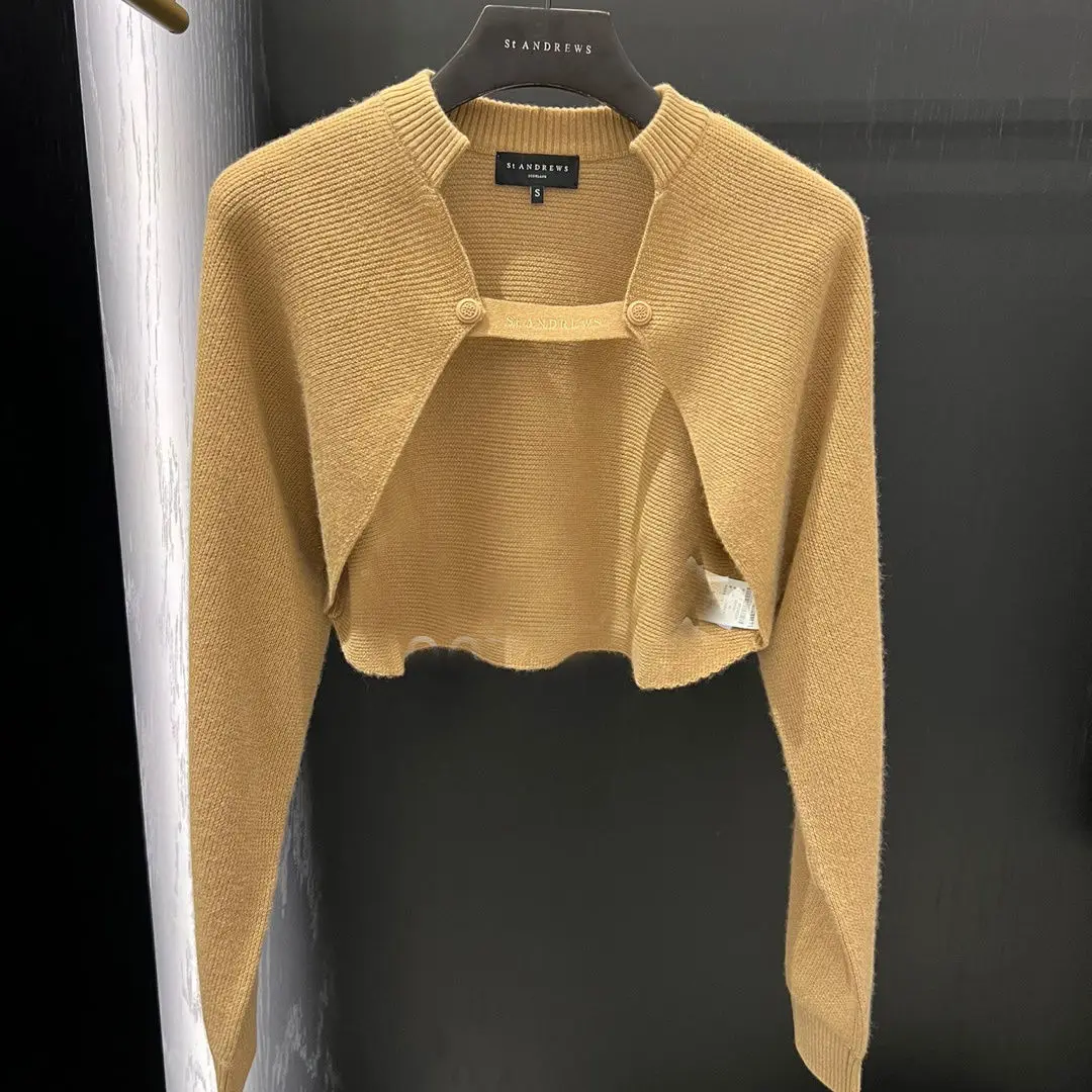 

New Fall/Winter Golf Apparel for Women: Long-Sleeve Shawl Collar Knit Casual Cropped Top with Unique Shawl Design