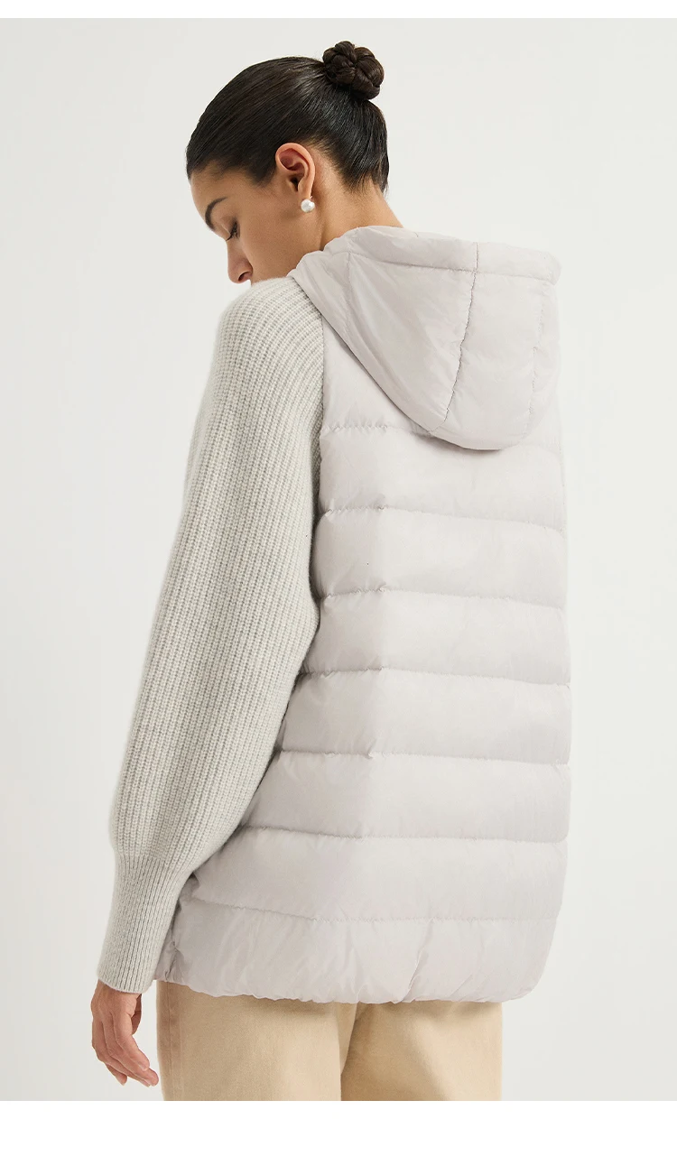 BY4621558 Damen Kapuzen-Daunenjacke mit Kaschmir-Strickärmeln, Waffelstrick, Kettenreißverschluss, Old Money Eleganz für den Winter – Detail 6