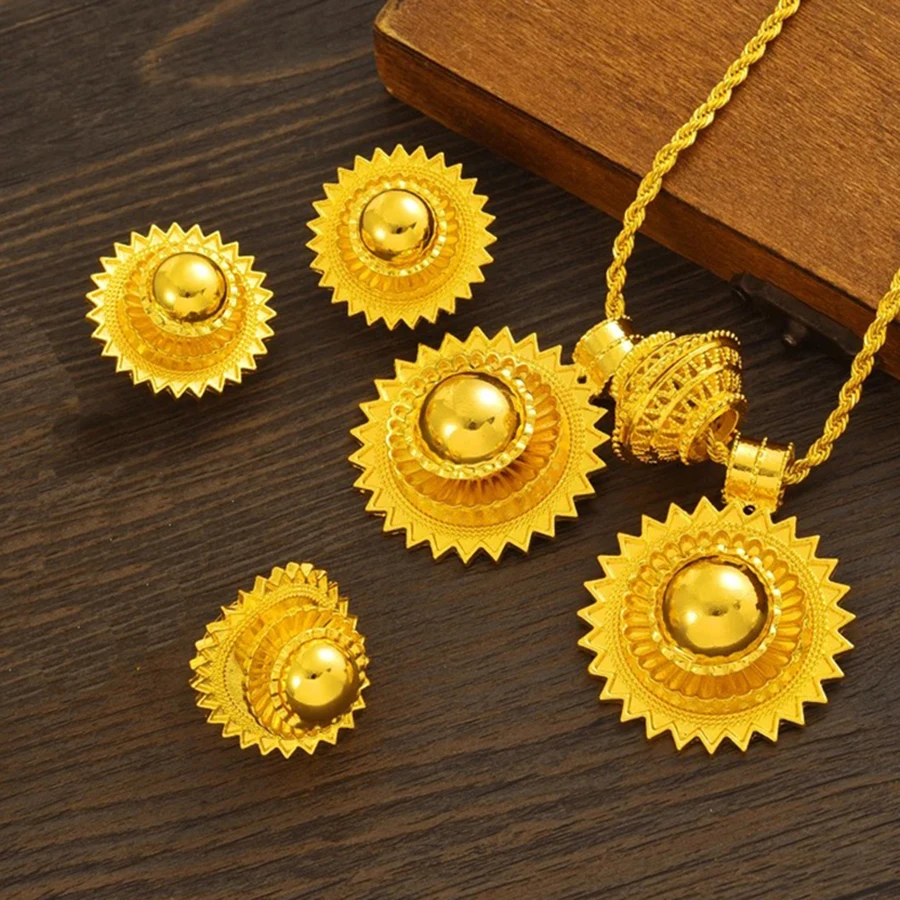 

A Set Of 24k Gold-Plated Classic Spherical Women'S Necklace, Earrings, Ring, Sun Pendant, Bridal Wedding Party Jewelry Set