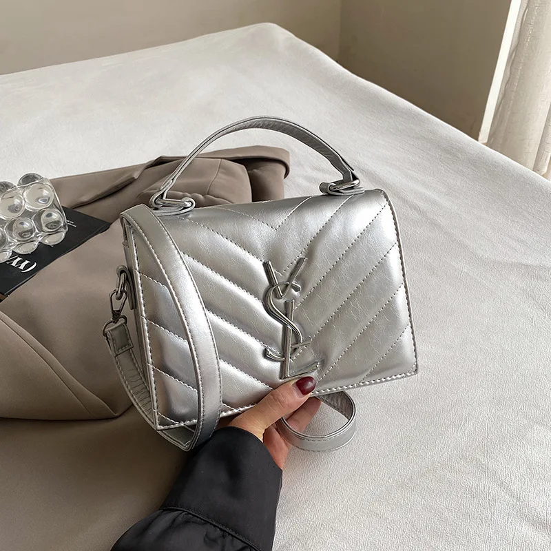 ‌2025 New Chain Crossbody Bag - Small Designer Purse for Women, Trendy Mini Shoulder Bag with Metallic Chain