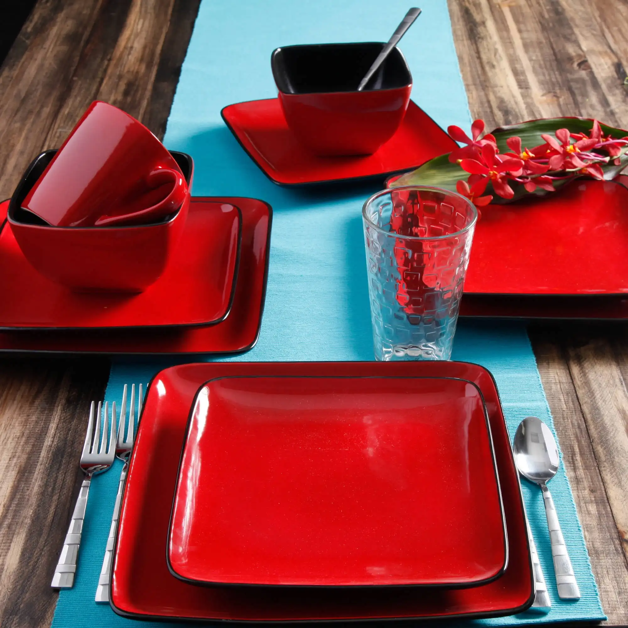 Rave Square Dinnerware, Rot, 16er-Set