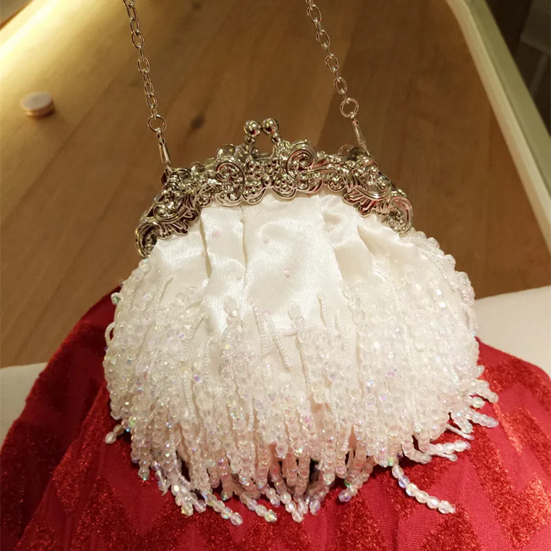 Women Evening Clutch Bag Diamond Clutch Female Bead Crystal Beads Tassel Day Clutch Wedding Purse Party Banquet Bolsas Mujer