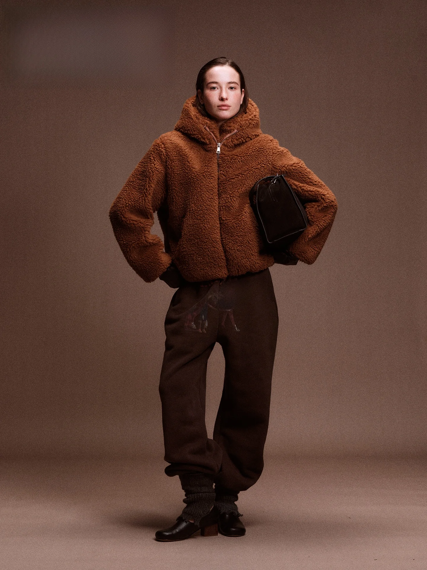 

Женская утепленная куртка MagiSaid с воротником из овечьего меха, на молнии, свободного кроя, повседневная, цветная