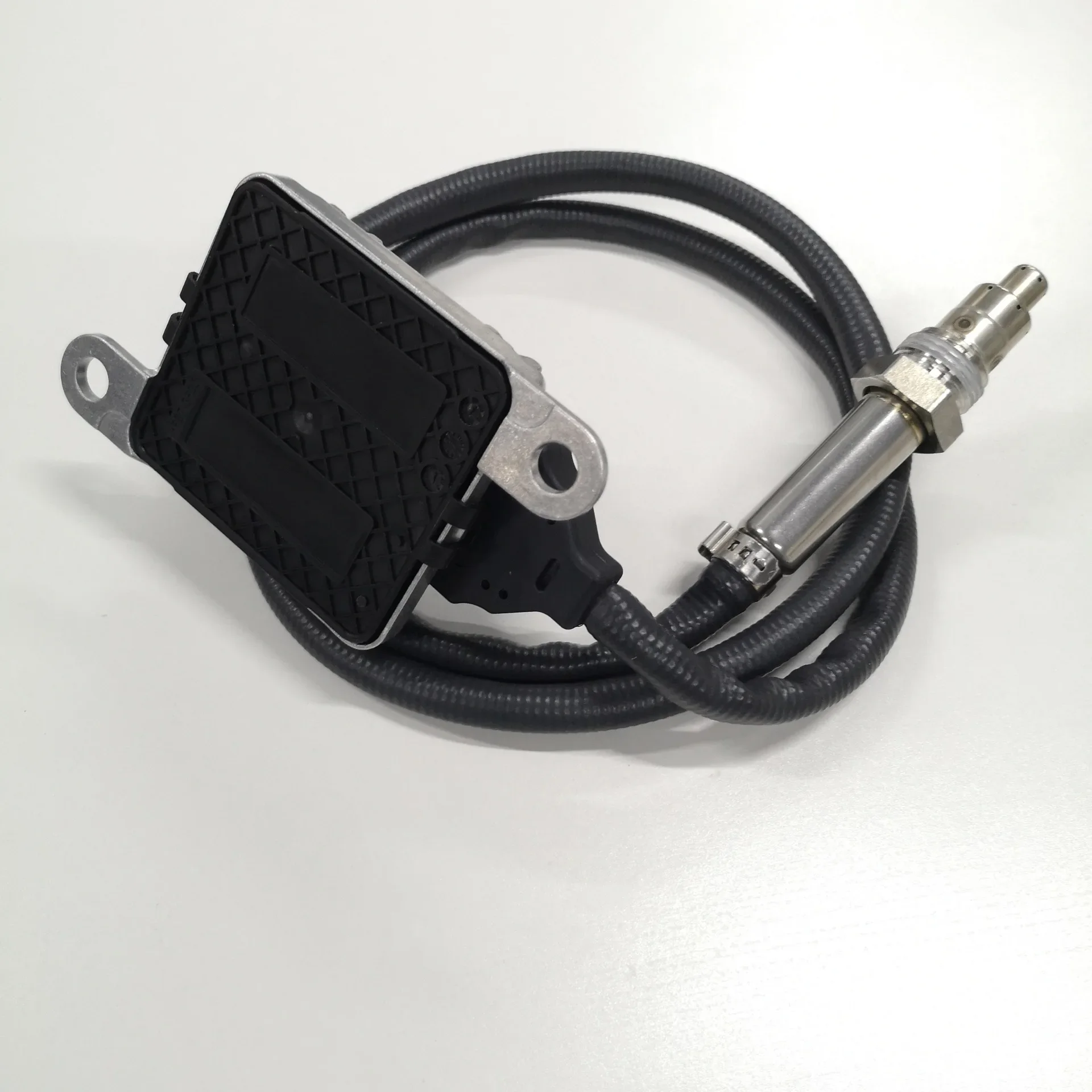 Sensor de exaustão do sensor de nitrogênio e oxigênio do caminhão DZ 109689