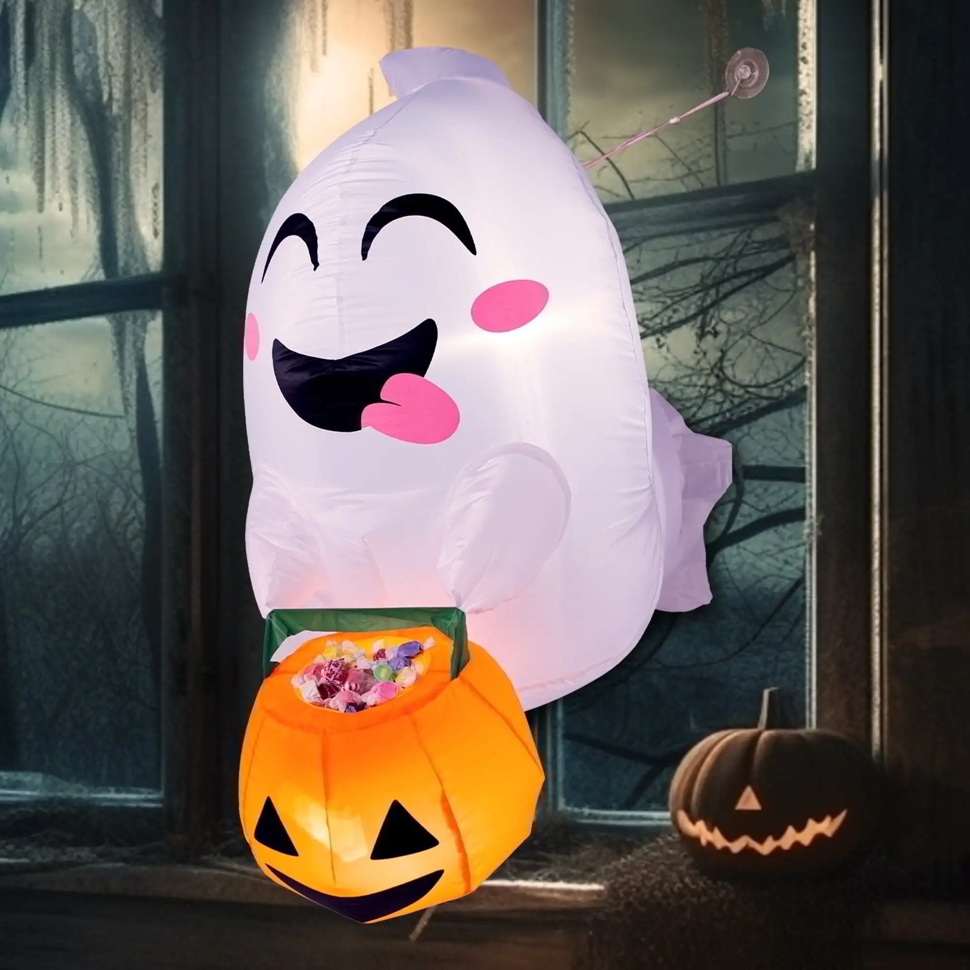 Joyfy 4,5 piedi fantasma volante gonfiabile di Halloween con cesto di caramelle di zucca rotto per la decorazione della finestra