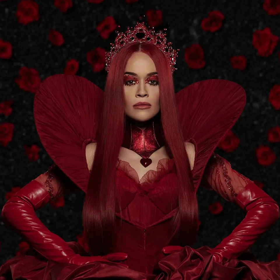 Königin der Herzen Prinzessin Bridget Lange Synthetische Perücke Cosplay Kostüm Party Hitzebeständige Faser Haaransatz Kleberlose Halloween Frauen