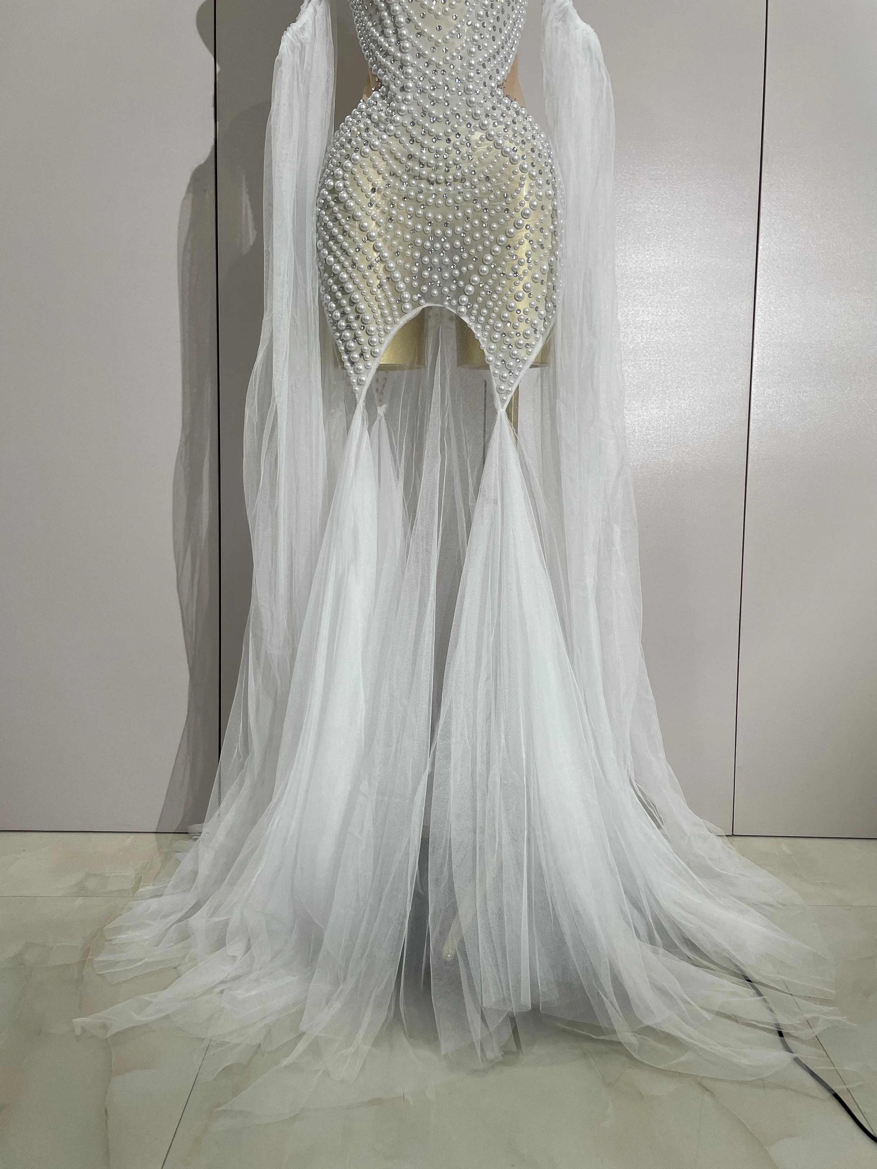 Elegant Sparkly Rhinestone White Pearl Sexy Strapless Mesh Long Dress Wedding Guest Gowns Luxury Birthday Evening Party Dress