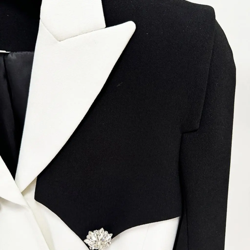 

Spot Women's Slim Fit Diamond Button Suit Jacket Black White Color Matching European American Star Fashion
