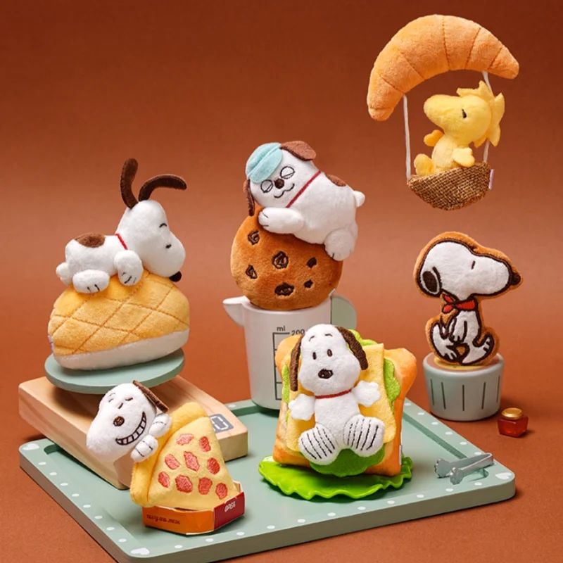 

Новая серия Snoopy Bakery, блестящая коробка, плюшевая наклейка на холодильник, коробка-сюрприз, подарок на день рождения, декор для стола, игрушка-орнамент