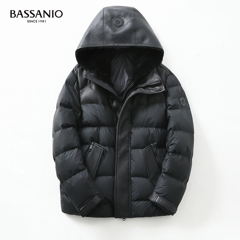 New White Goose Down Jacket Men Winter Warm Solid Color Hooded Thick Sheep Fur Coats Winter Outdoor Coat