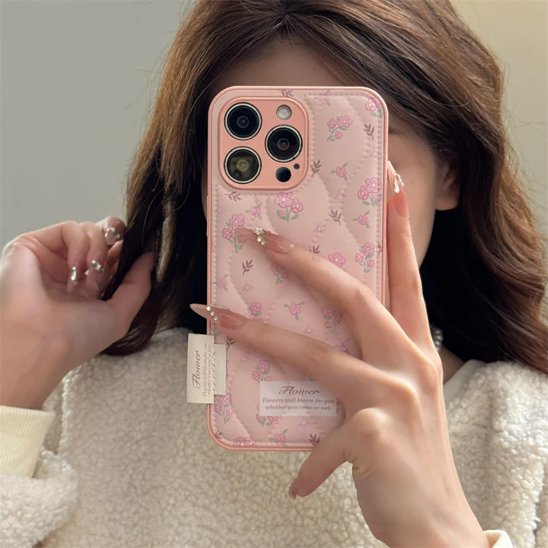 Korean Flower Puffer Down Jacket Phone Case For iPhone 16 Pro 15 13 14 Pro Max Cover Cute Protective Cases For Apple 14Pro Funda