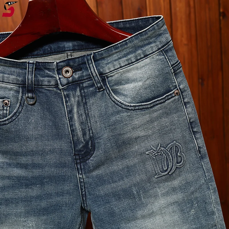 Celana pendek DENIM คาปรีระดับไฮเอนด์สำหรับผู้ชายกางเกงคาปรียางยืดตรงเข้ารูปแบบเกาหลีลายฤดูร้อนแฟชั่น2024