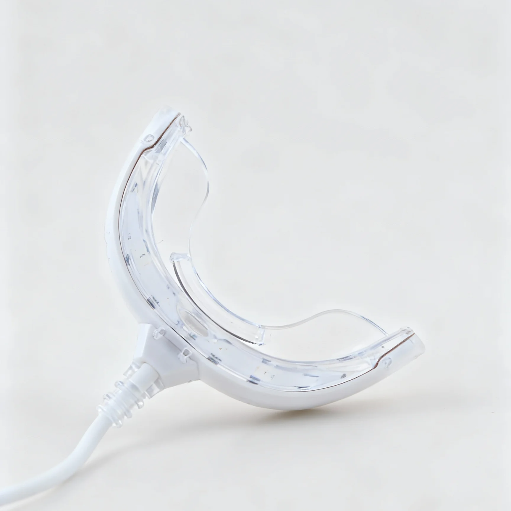 Portable Red Light for Toothache - Dental Device with 625nm LED, Medical Silicone, Auto On/Off