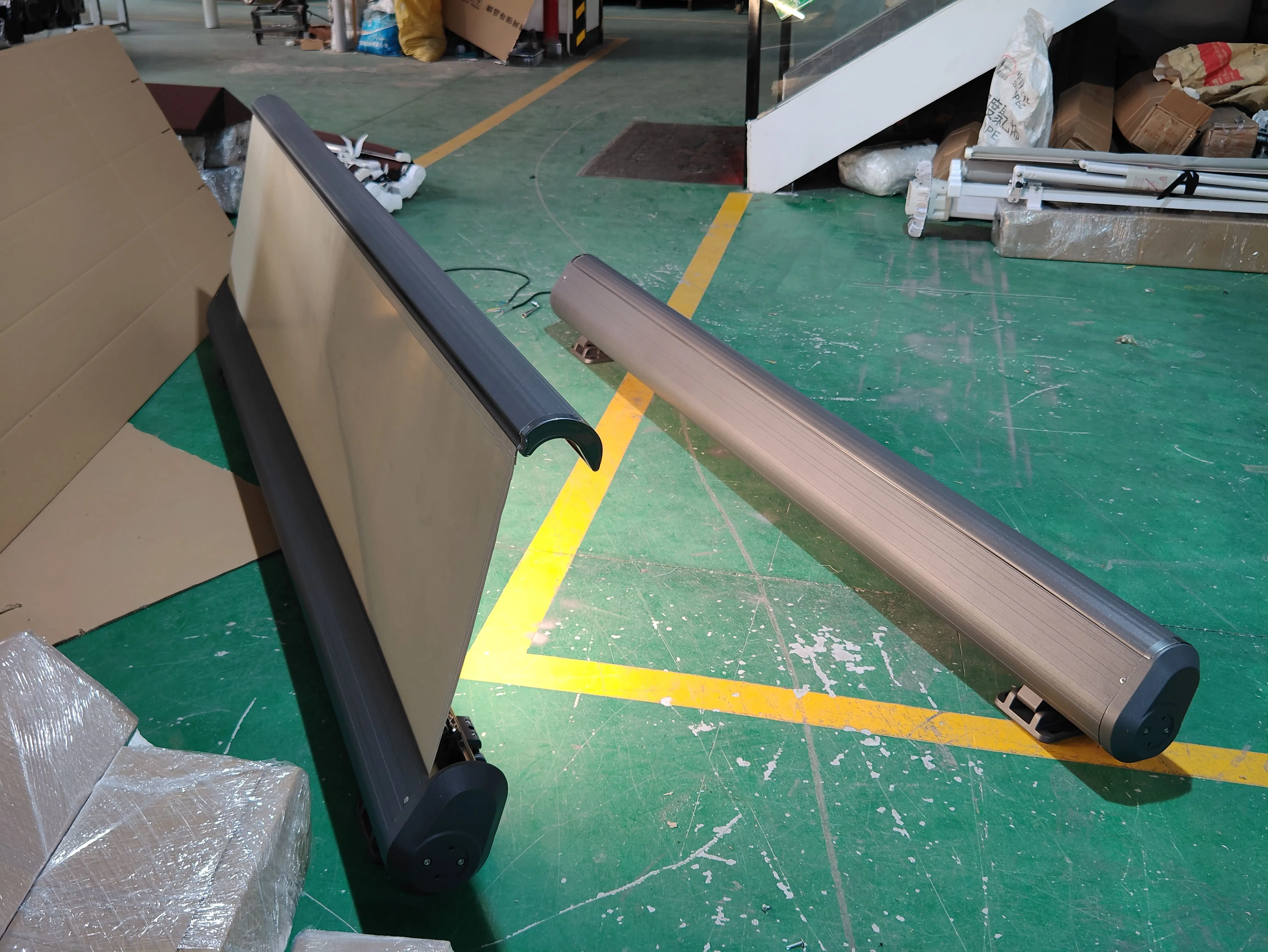 Premium Motorized Retractable Outdoor Awnings Convenient Shade Solution for Outdoor Living