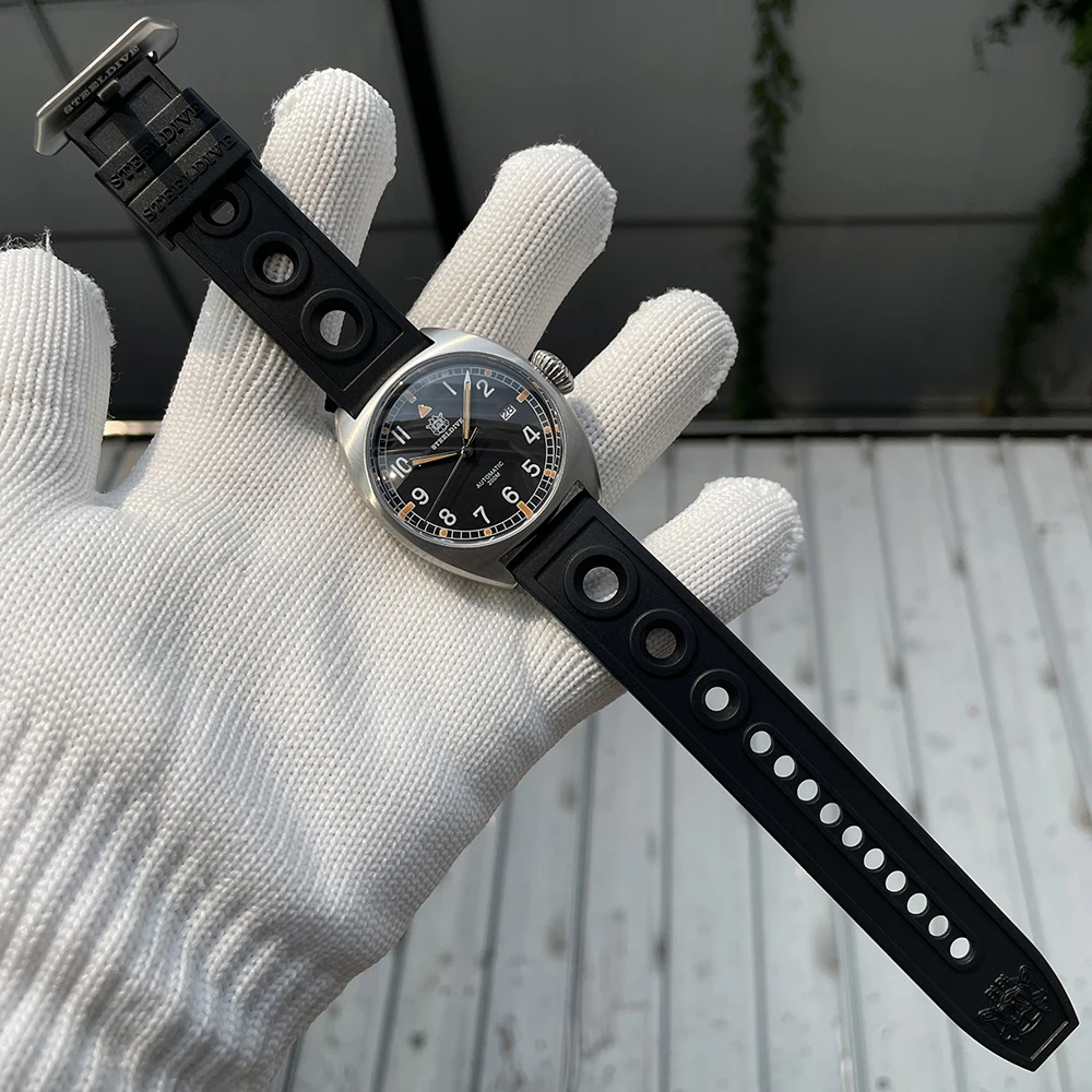 STEELDIVE Official Store SD1907P Japan NH35 Movement 200 Meters Waterproof Synthetic Sapphire Mirror Men\'s Mechanical Watch