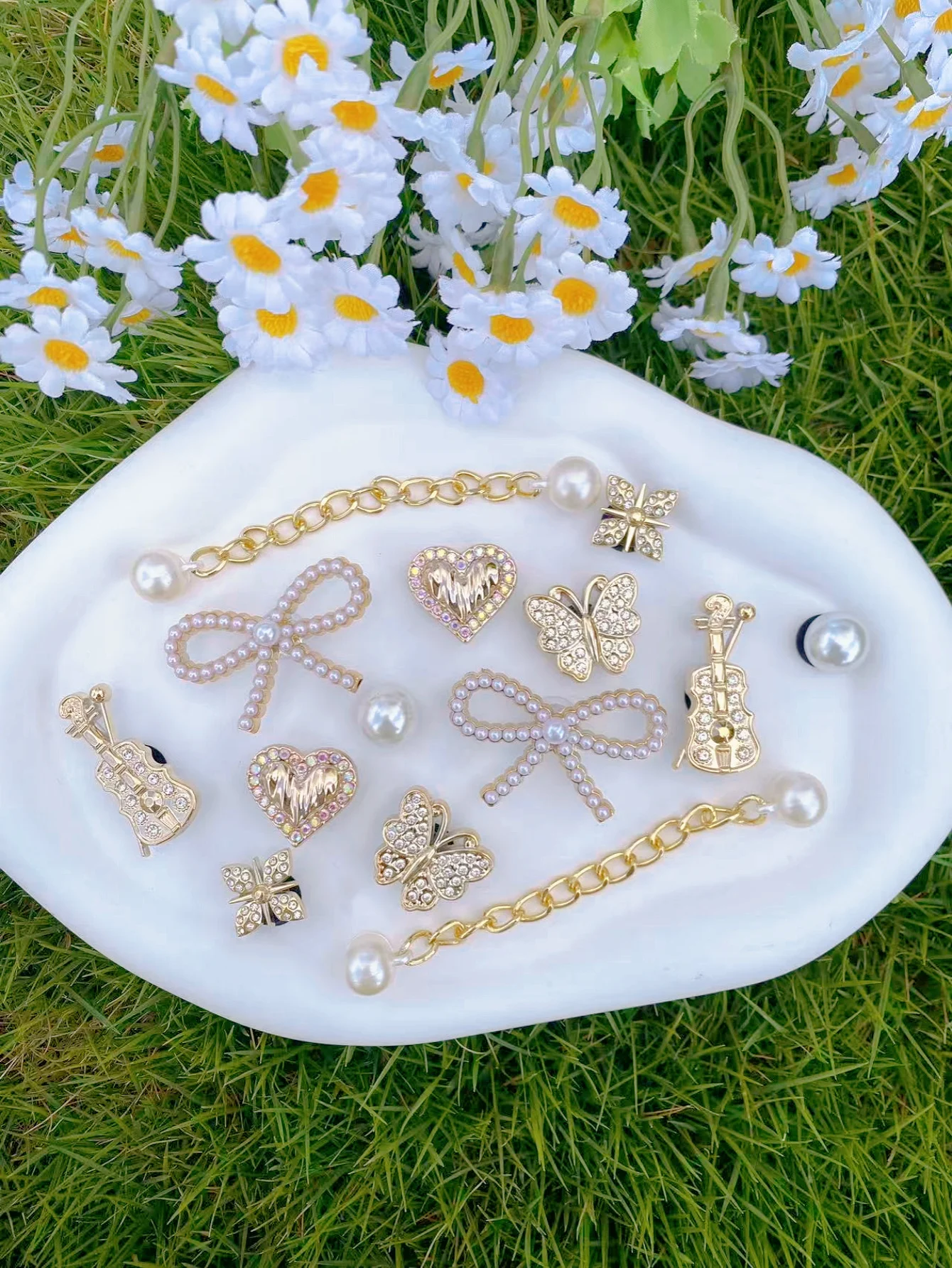 골든 ABS 비드 체인 14개, 활, 바이올린, 하트, 나비, 비즈 및 기타 ABS 수지 신발 버클, DIY 장식