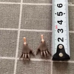 doll of girl accessories monsters high school hands dongcheng guaigao  yi