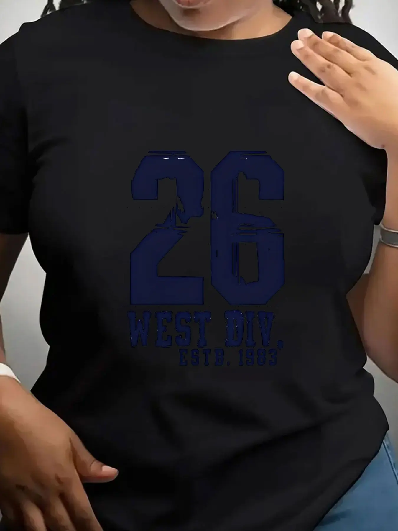 Women's Trendy Crew Neck T-Shirt Twenty Six West Division Established Suitable for Casual Sportswear