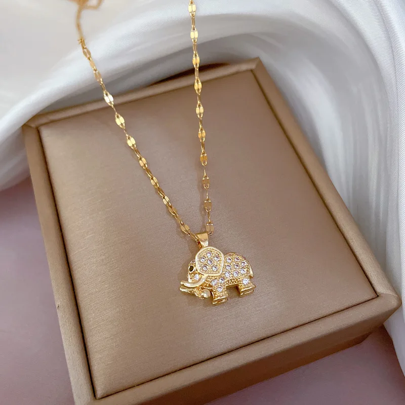 Fashion Light Luxury Micro-inlaid Three-dimensional Elephant Necklace Classic Auspicious Animal All-match Clavicle Chain