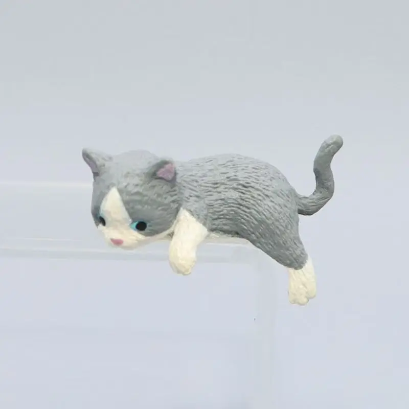 Kawaii Cat Small Decoration Car Central Control Display Screen Simulation Resin Cat Miniatures Cartoon Car Cat Ornament Kids Toy