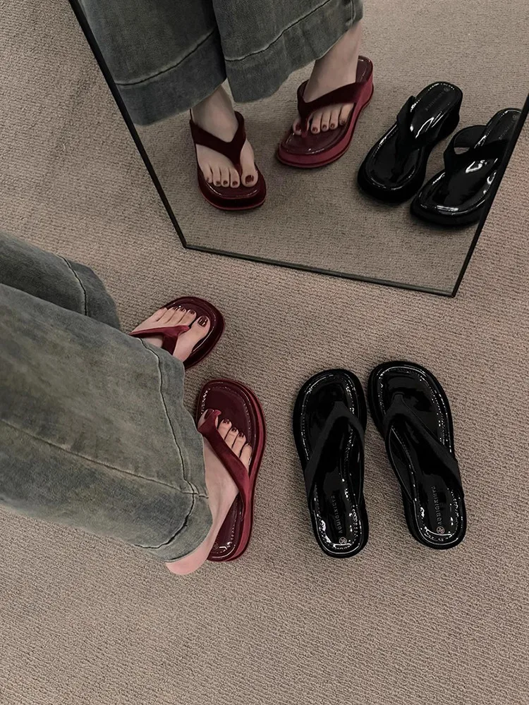 

Шлепанцы женские резиновые, роскошные сандалии, сланцы, мягкие дизайнерские модные лаконичные, Повседневная летняя обувь, 2024