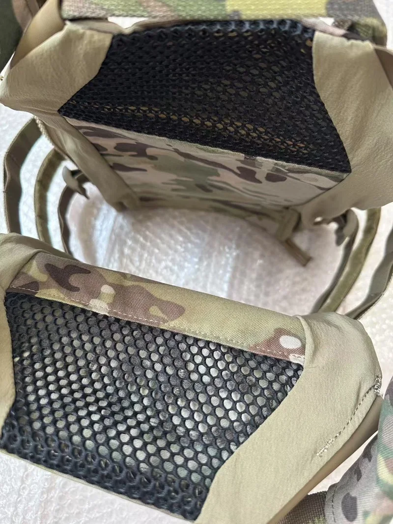 Bild 5: Outdoor Sports JPC2.0 Weste + MOLLE-Seitenteil