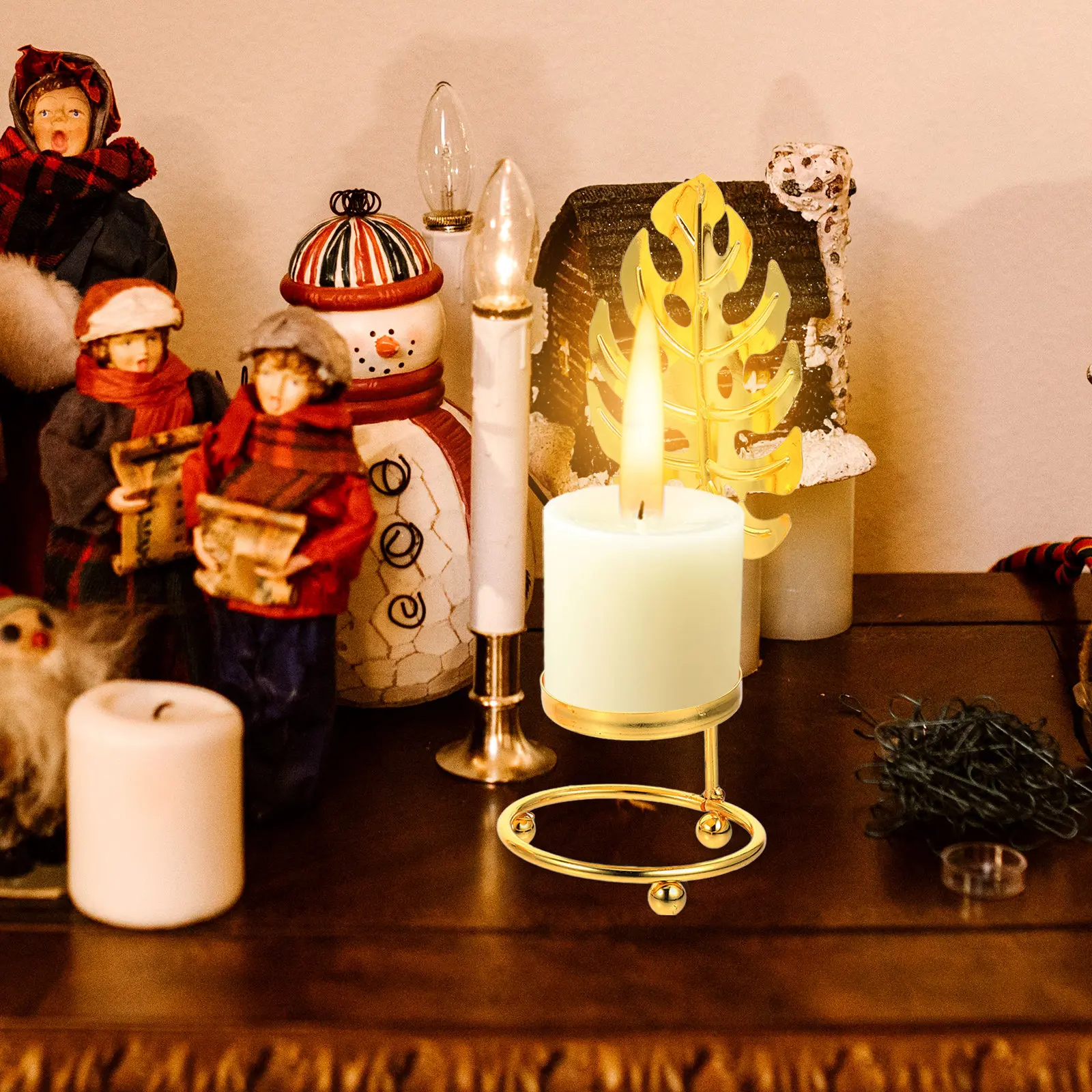 

2Pcs Decorative Candlestick Set Premium Wrought Iron Holder for Living Room Bedroom Wedding Romantic Ambience Quality