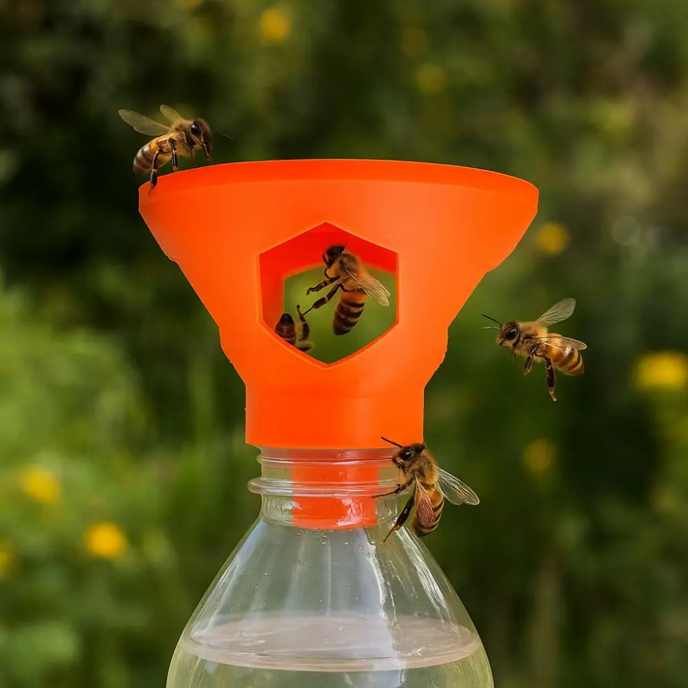 

2pcs Insect Control Plastic Bee Catcher Spiral Interface Reusable Fruit Fly Trap Multi Holes Pest Control Tool Vegetable Garden