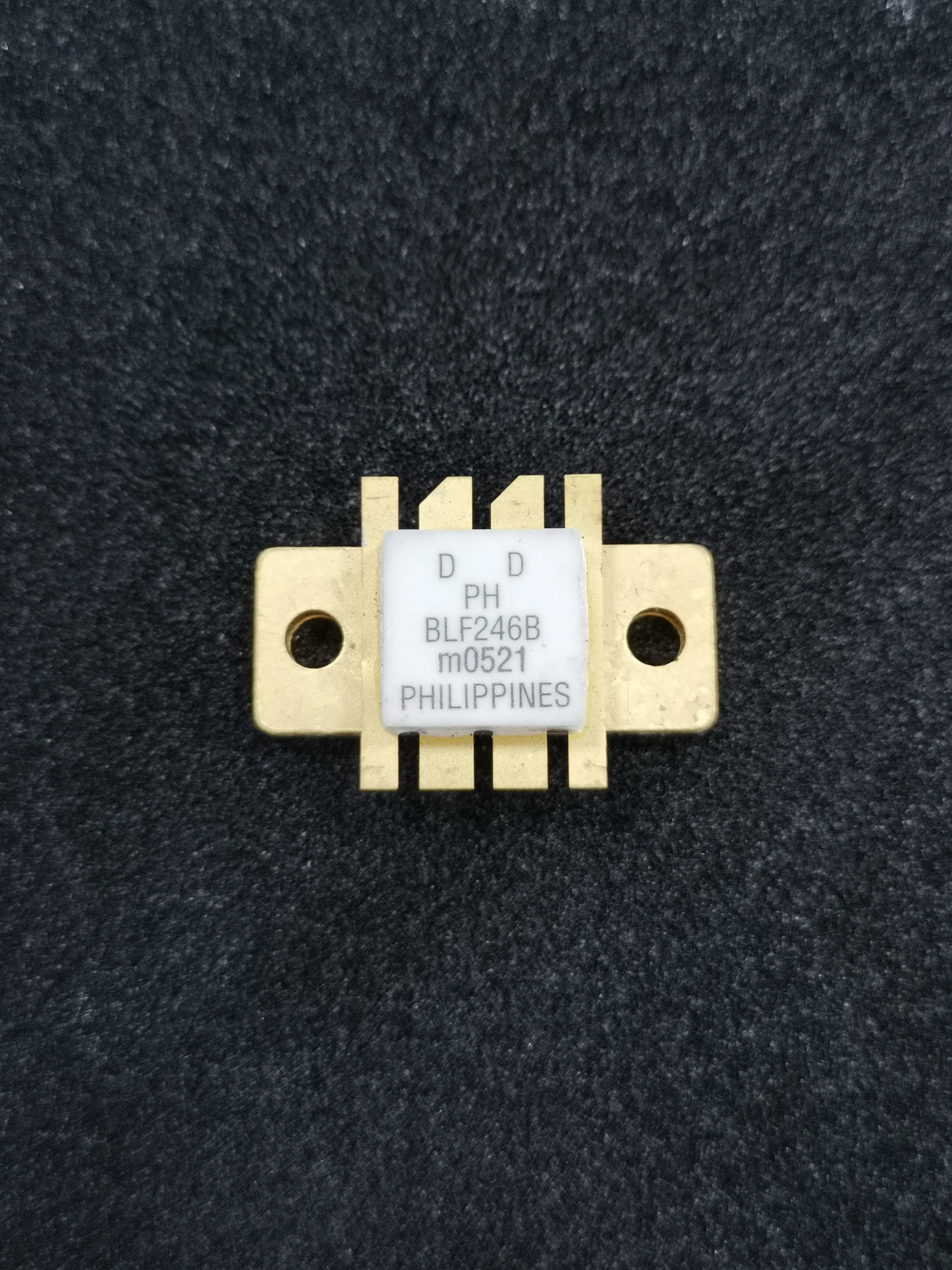 BLF246B    1 unit price excluding tax HF tube RF power tube amplifier RF module resistor and capacito