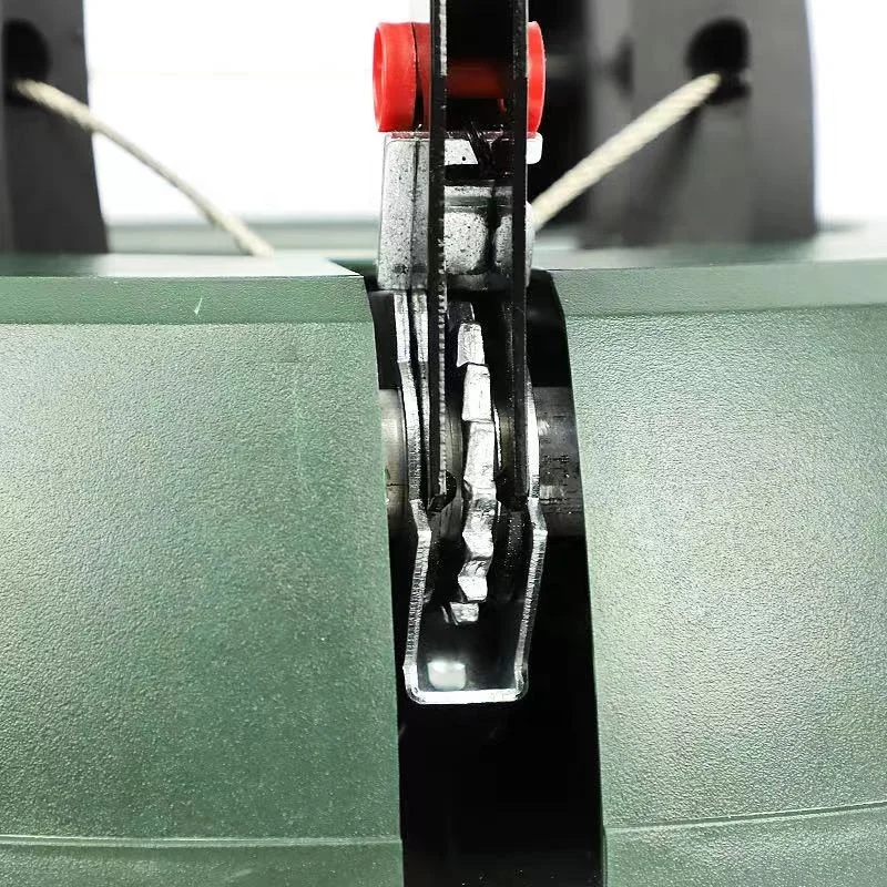 Automatic Christmas Tree Holder for Real Trees