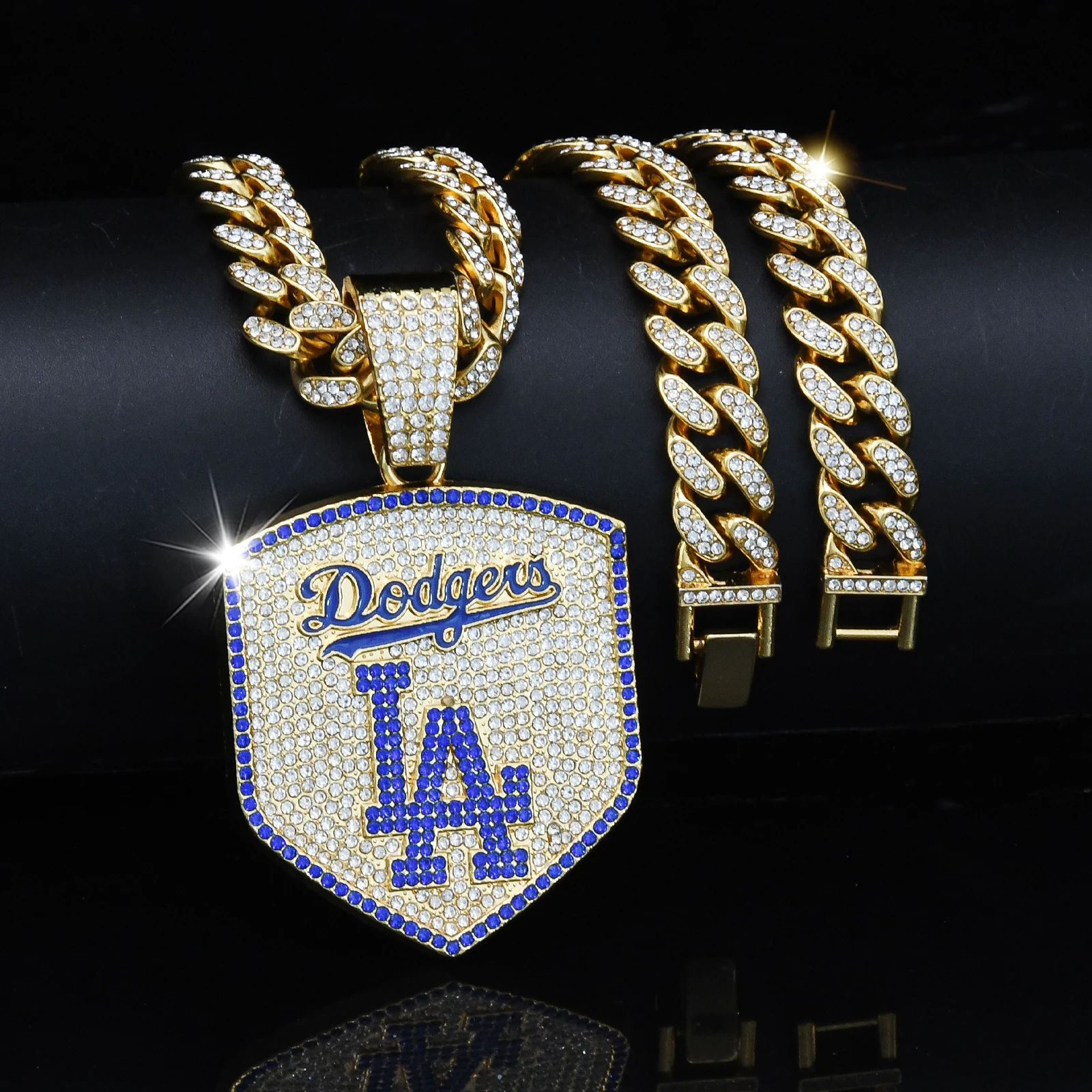 Popular Baseball LA Letter Dod gers Pendant Full Rhinestone Pendant and Icy Cuban Chain Necklace for Lovers