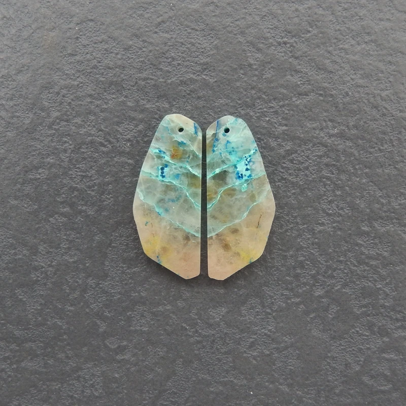 

Натуральные хризоколла, самородки, бусины для сережек для самостоятельного изготовления ювелирных изделий, 32x13x4 мм, 5,8 г