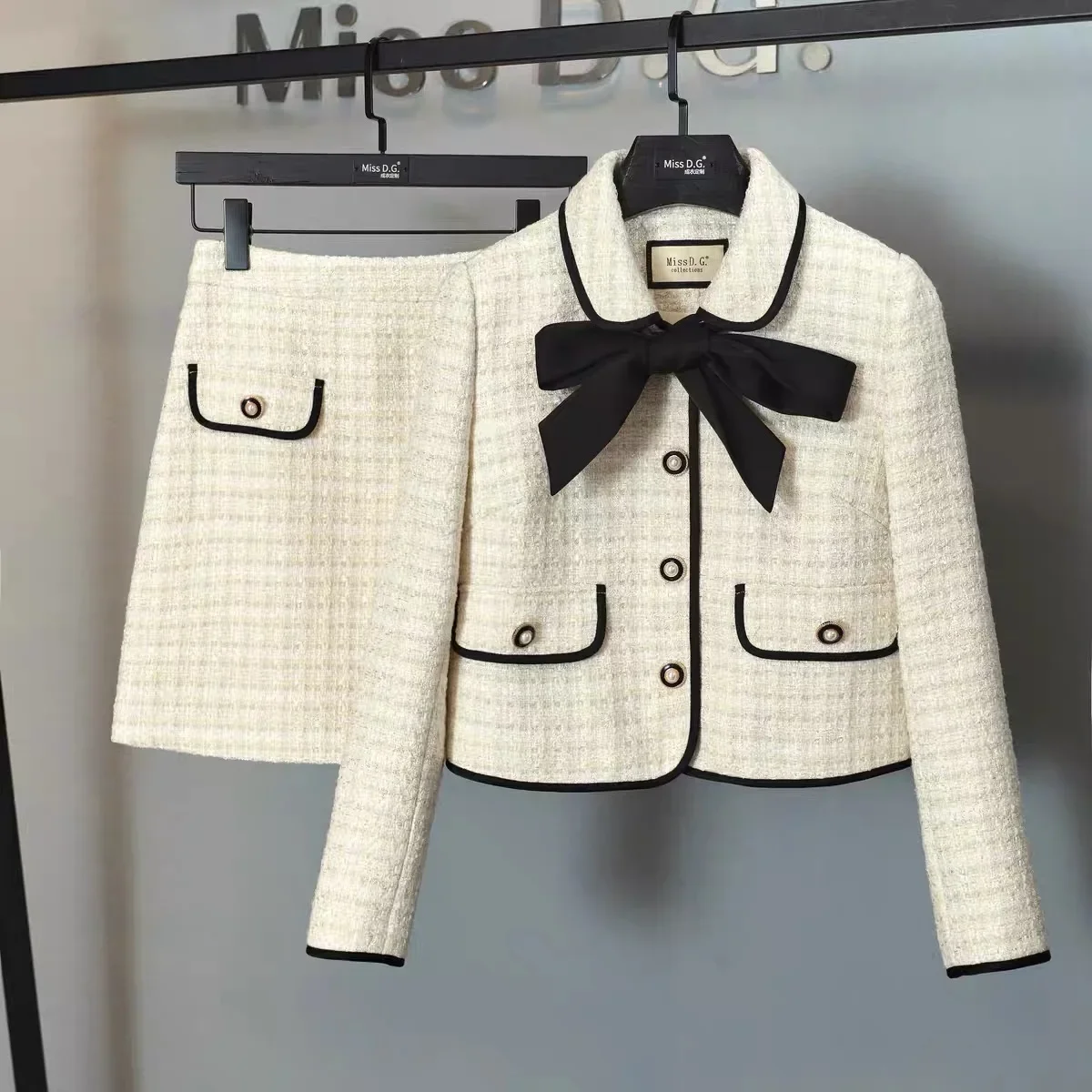 

Women Tweed White Suit Jacket Coat Top And Skirt Elegant Two Piece Set New Matching Outfit 2022 Winter Jacquard Fashion Clothing