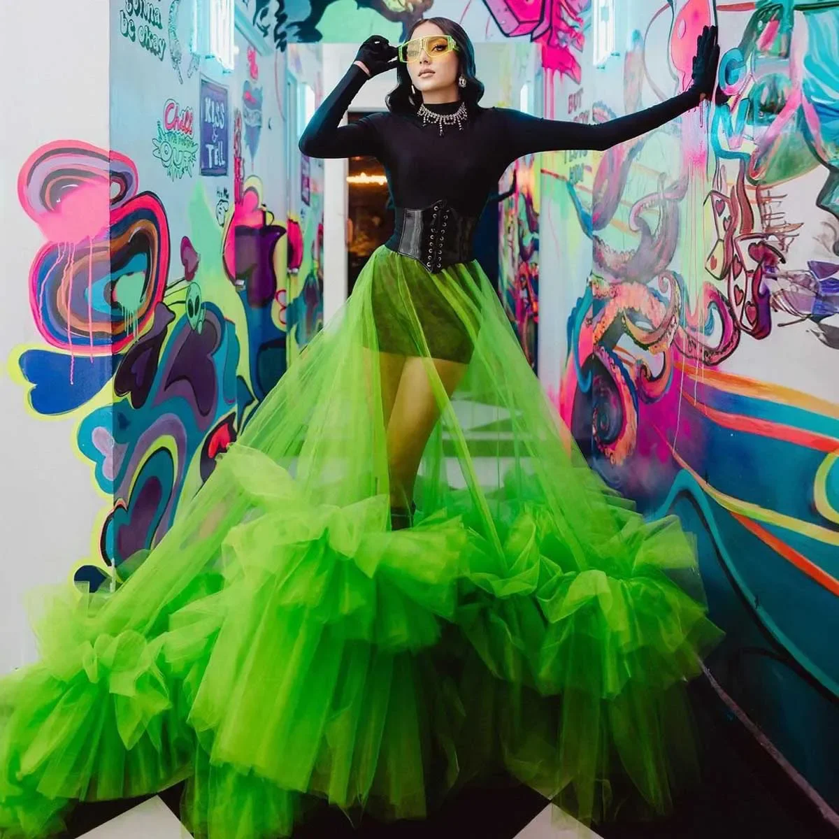 Eey Catching Neon Green Ruffles Trimmed Long Tulle Skirts Fashion See Thru A-line Tutu Tulle Women Skirt Maxi Skirt