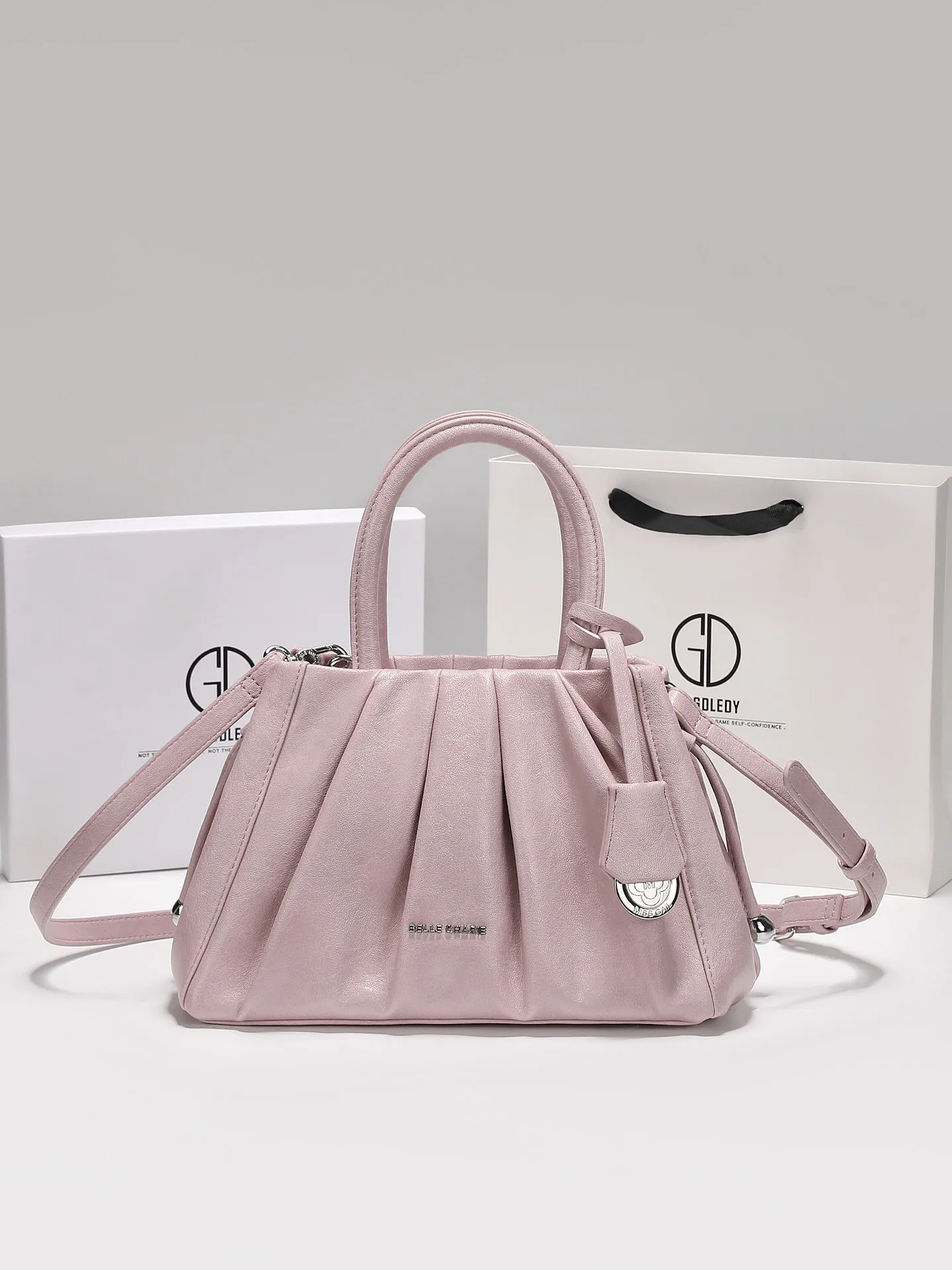 Elegant and Versatile Handbag with Unique Wrinkle Design and High Quality Leather 2026 Women's New Fashion Single Shoulder Bag
