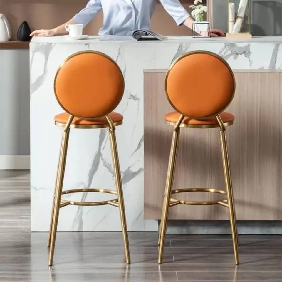 Рисунок 6 - Современные минималистичные барные стулья