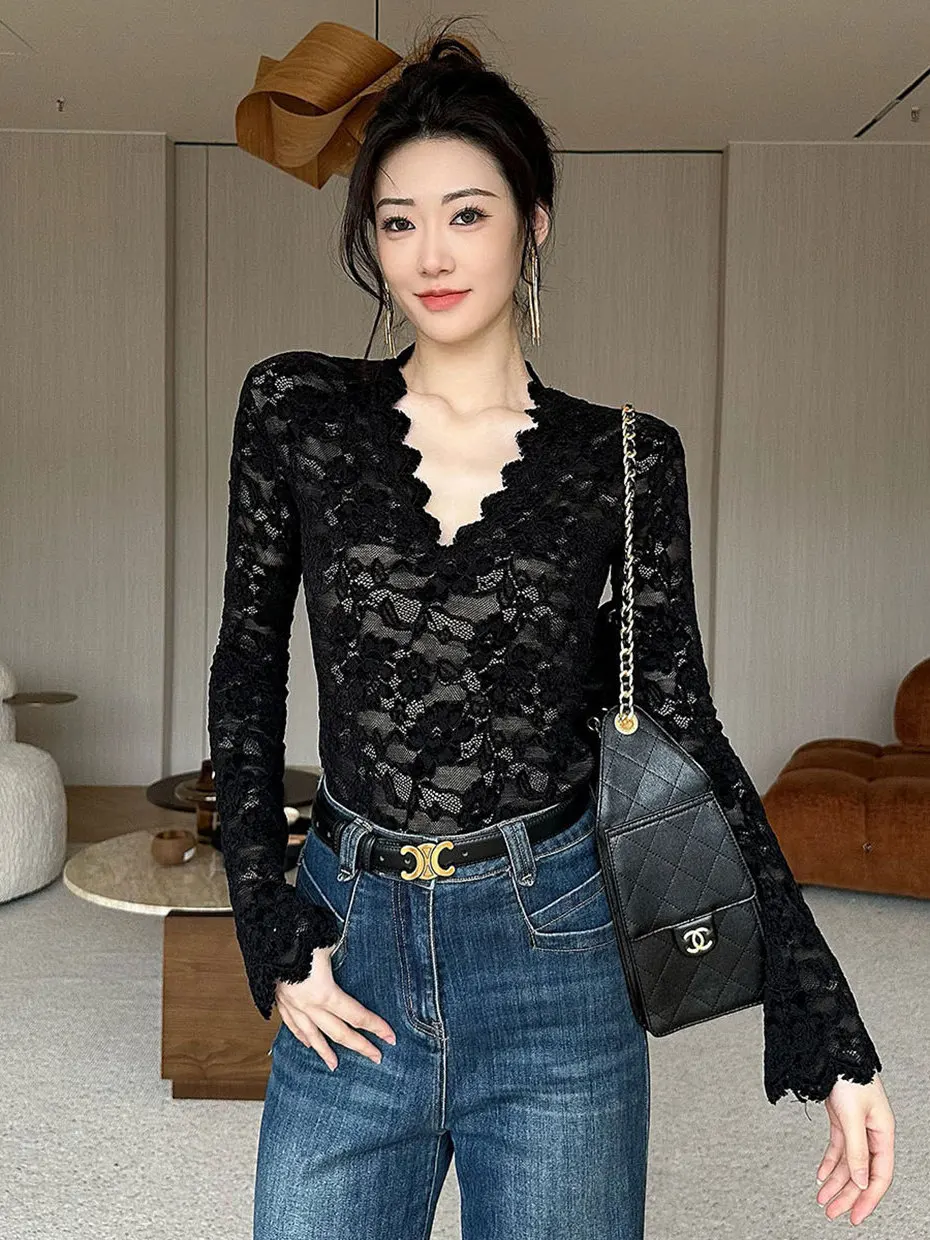 

Spring Low-Neck Lace Base Shirt Women's Fur Inner Wear Autumn Winter V-Neck Bell Sleeve Waist-Cinching Short Top