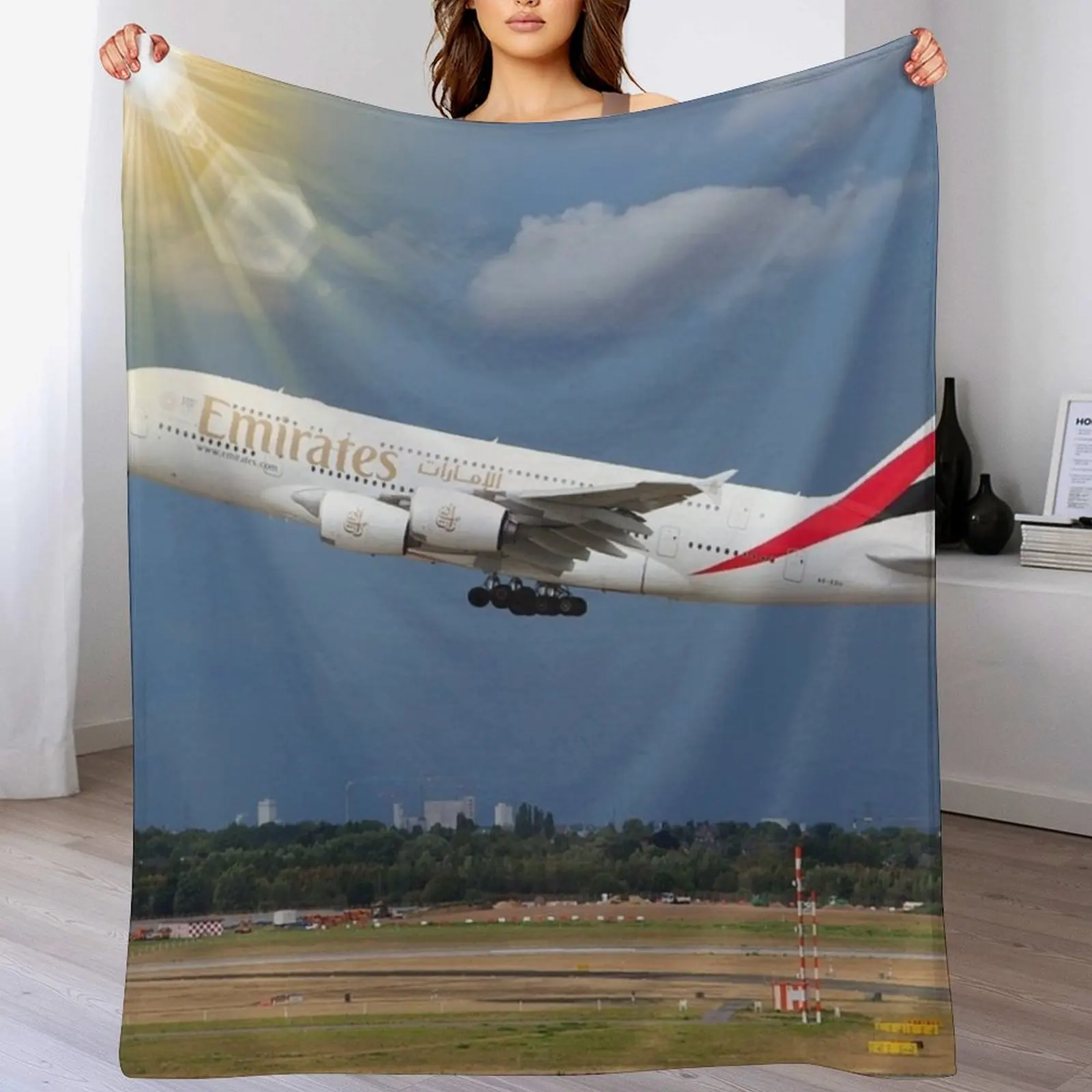 

Emirates airplane Throw Blanket Cute Fashion Sofas cosplay anime Bed covers Blankets