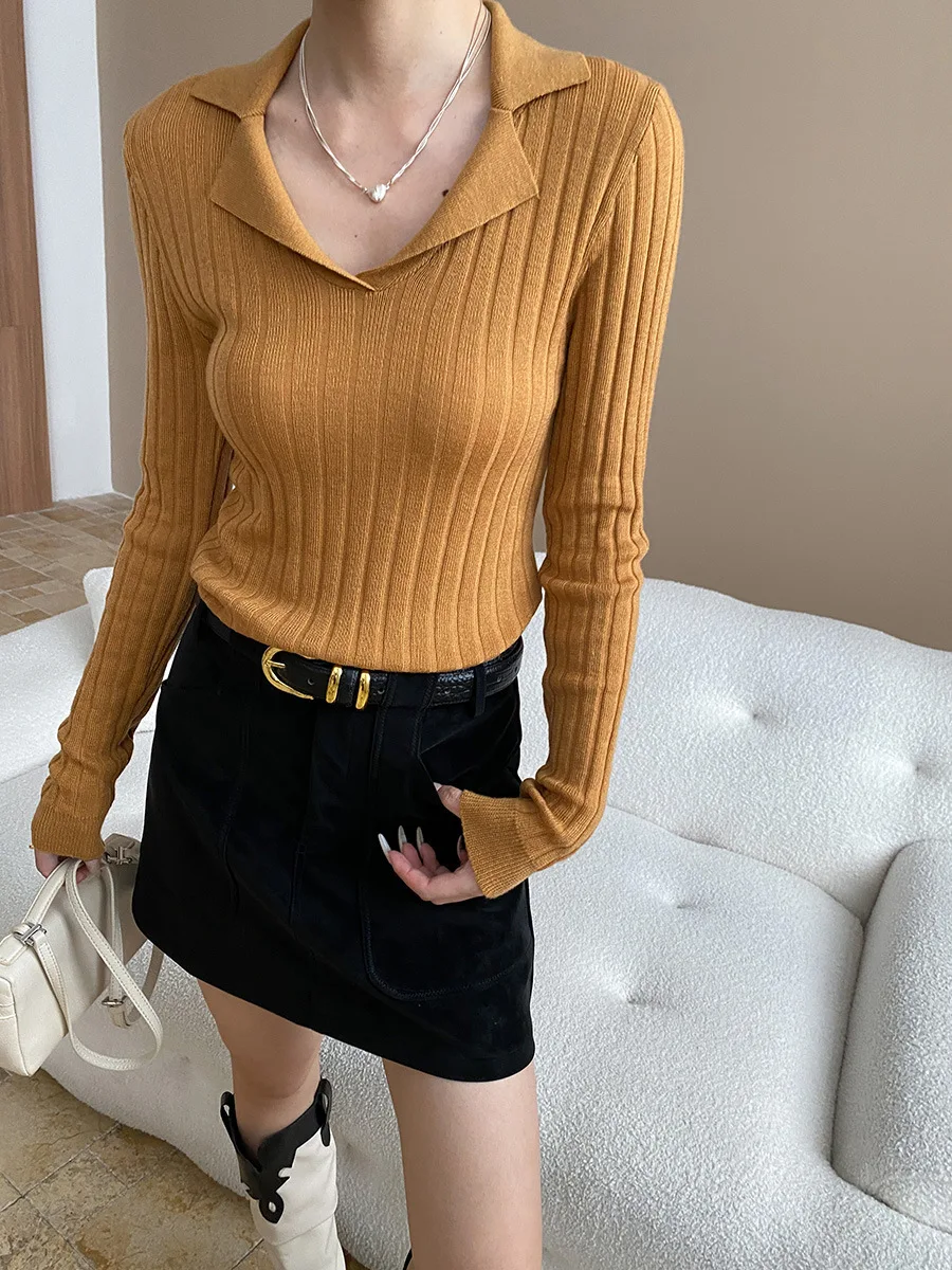 

Casual solid color lapel long sleeved slim fit sweater