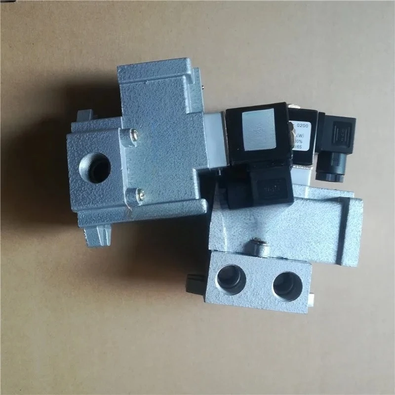 Cut-off solenoid valve K23JD-15 K23JD-10 K23JD-08 AC220V/DC24V two-position three-way directional valve