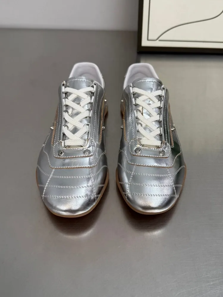 Women Outside Flats Jogging Sneakers Low Cut Lace Up Cowhide Genuine Leather Running Shoes Light Weight Antiskid Sports Trainers